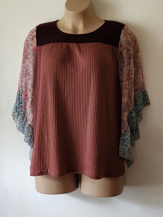 Source Unknown Tops - Pretty waffle knit top sz XL burgundy pink VGUC